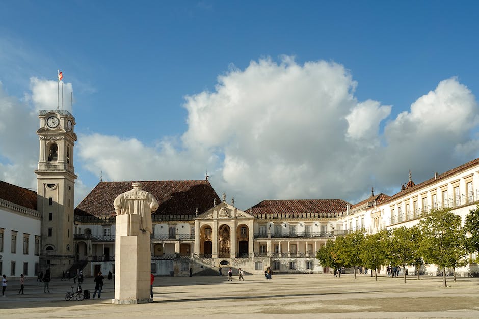 Qual é a maior dificuldade que a escola tem enfrentado atualmente?